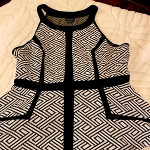 Women’s Patterned Top